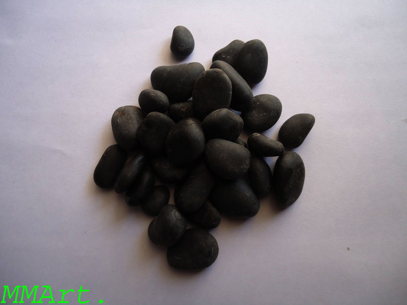 Washed Black Natural Pebbles Deep Abrasive Wash for Clean Landscaping Pebbles for Garden Decor
