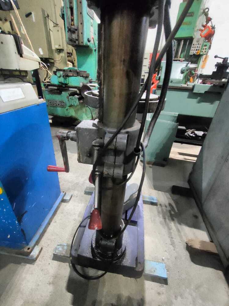 M-19 Drilling And Tapping Machine
