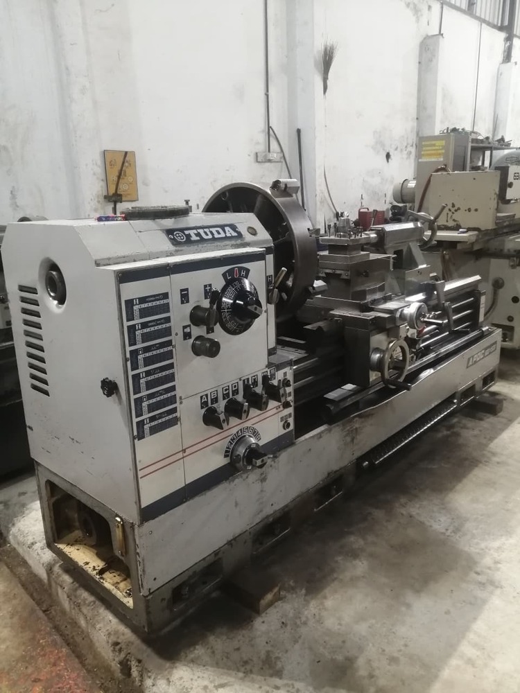 APCO 600X1500 Lathe Machine