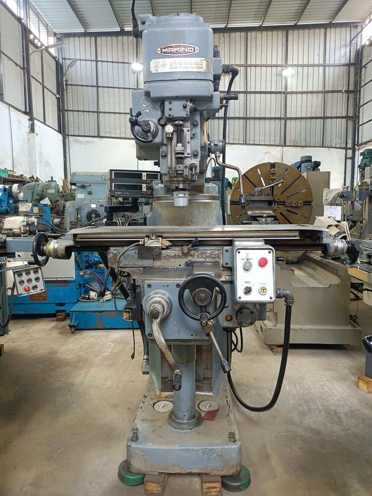 KSAP-55 Makino Vertical Milling Machine