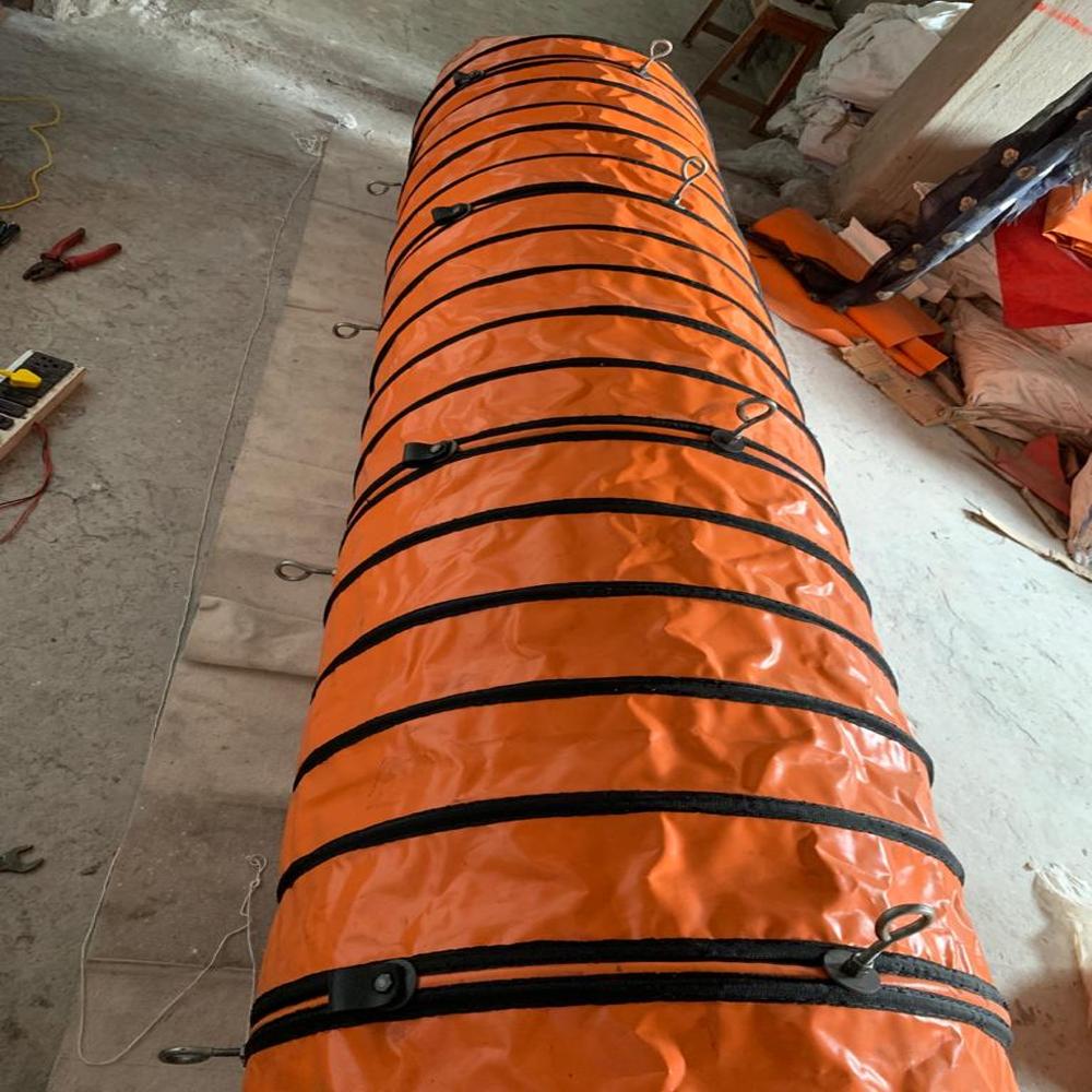 Outer cloth of loading spouts