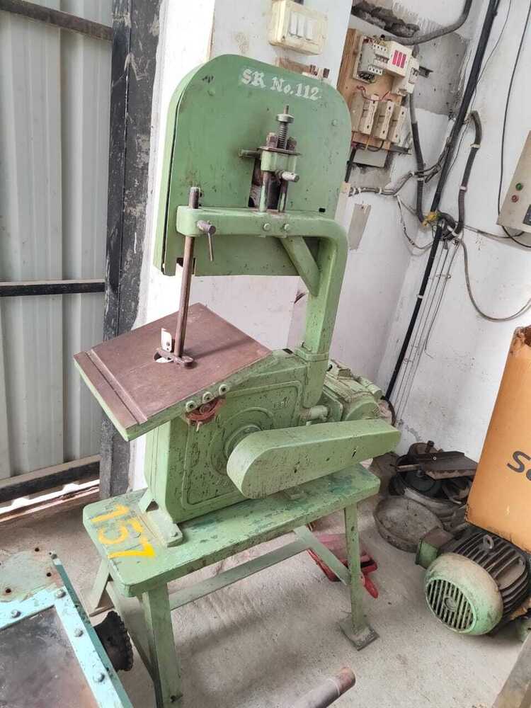 Wood Cutting Machine