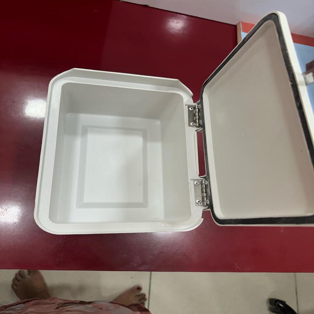 Waterproof Junction Box - Frp Material, 200x140 Mm, White, Ip65 | Hinged Cover, Side Latch, Pole Mount, Dual Gland Entries, High Voltage Warning