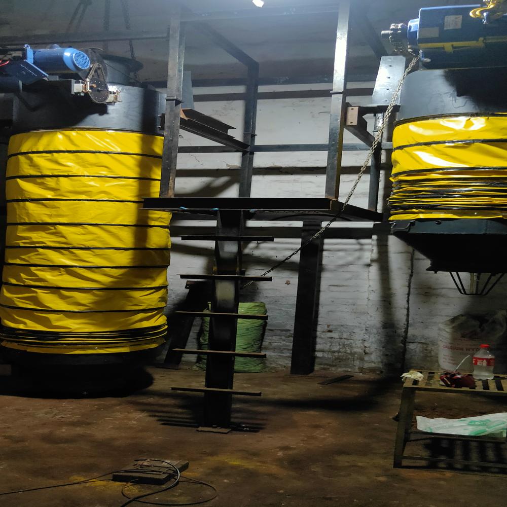 Bulker Loading Spout - Attributes: Strong