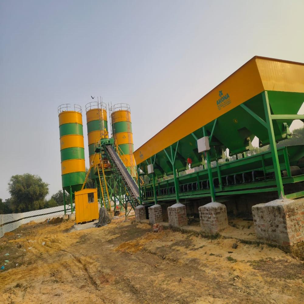 Fully Automatic Concrete Batching Plant - Conveyor Capacity: 120 Tons/hour Ton