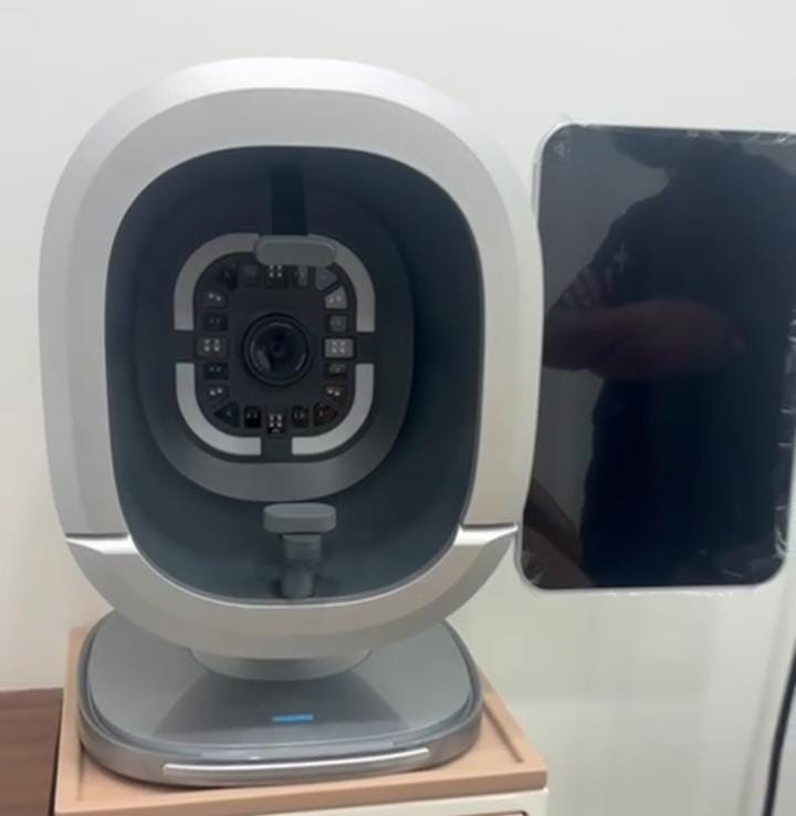 2 in 1 AI SKIN & HAIR ANALYZER