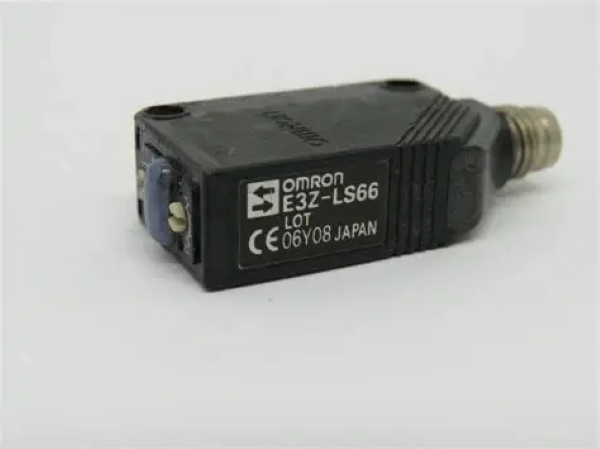E3Z-LS66 Omron Photoelectric Sensor