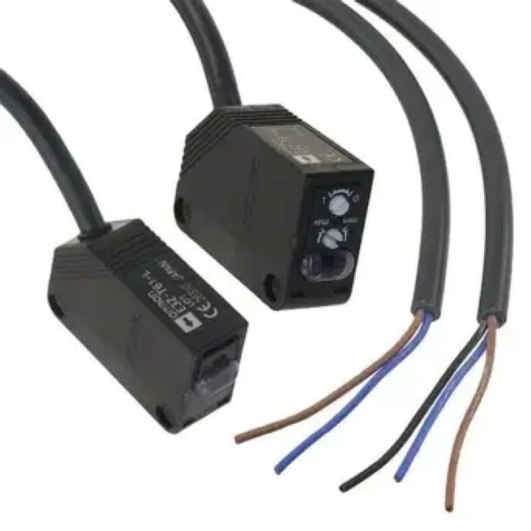 E3Z-T81-M1J-1 Omron Photoelectric Sensor