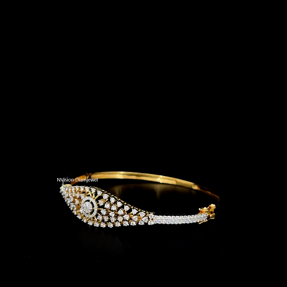 Eye Shape Natural Diamond Bracelet