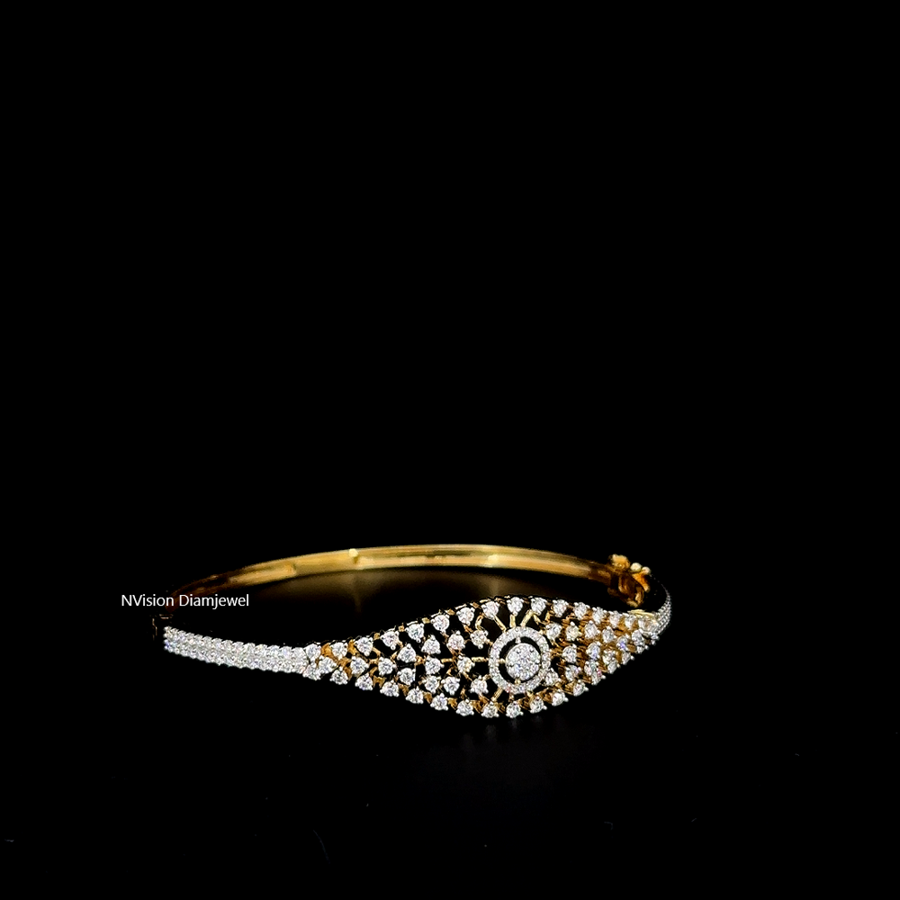 Eye Shape Natural Diamond Bracelet