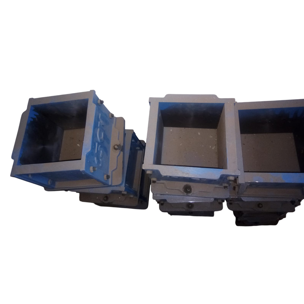 150 x 150mm Cube Mould