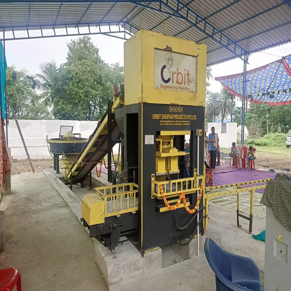 FLY ASH BRICK MACHINE