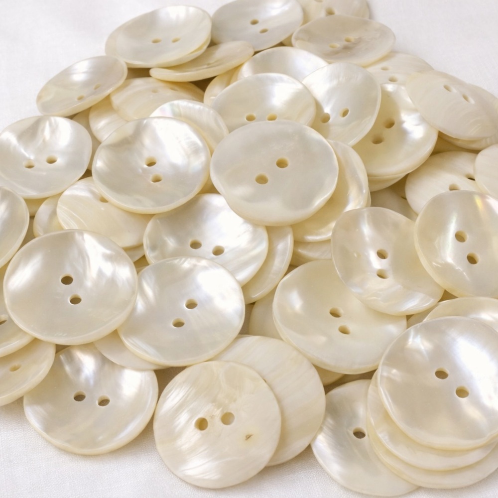 Shell Buttons - Color: Pearl White