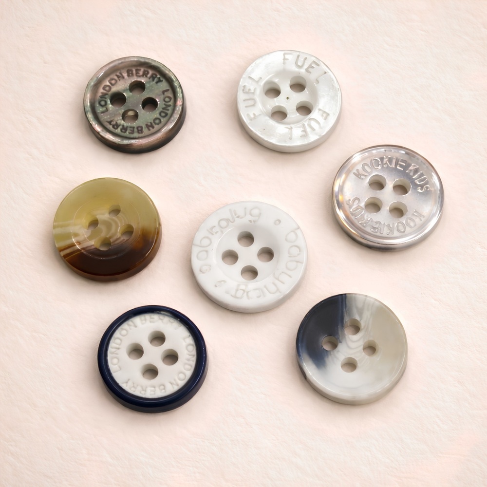 Plastic Buttons