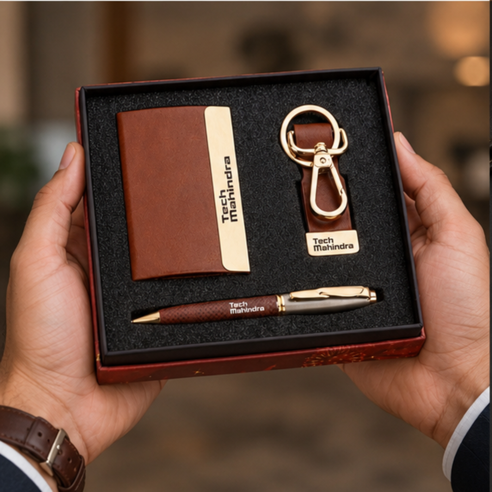 Executive Leather Card Holder, Carabiner Keychain and Pen Gift Set