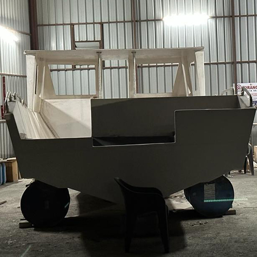 Patrol Boat - Capacity: 8-12 Persons
