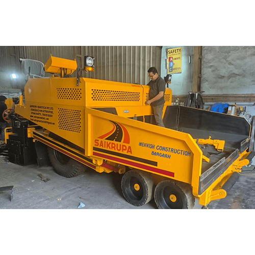 Asphalt Paver Machine