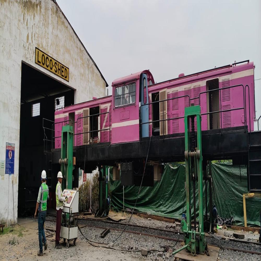 Diesel Locomotives & Industrial Locomotives on rent