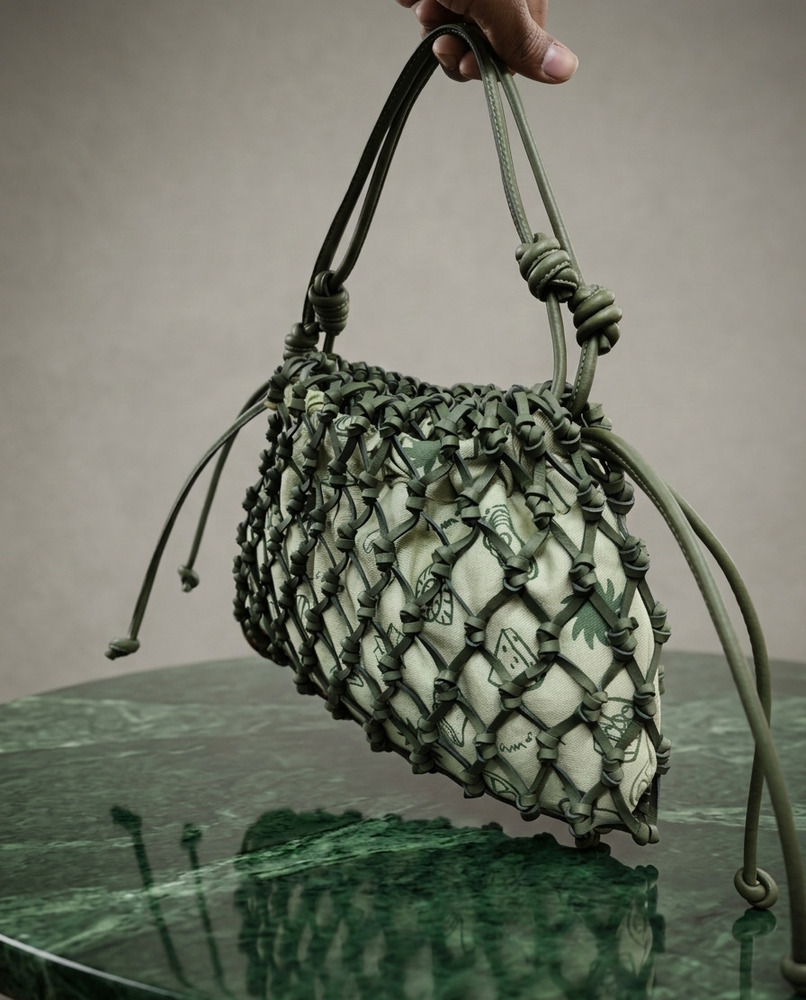 The Verdant Net Pouch Bag