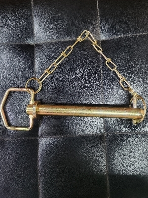 Lynch pin with chain