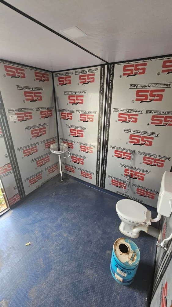 Washroom cabin 16/8