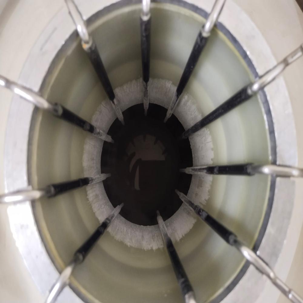 Liquid Nitrogen Tank - Density: 1 Kilogram Per Litre (Kg/l)