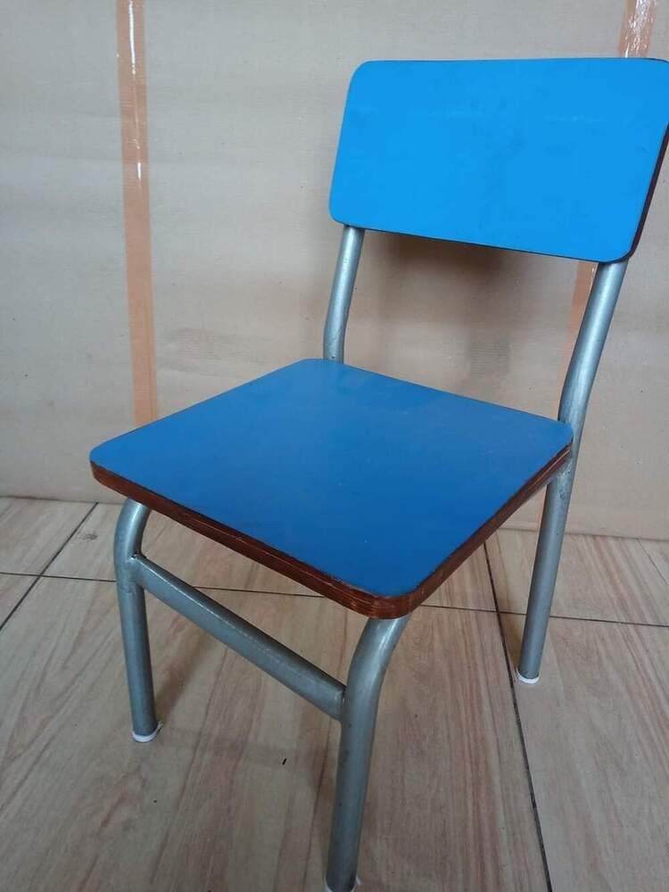 Classic Blue Plywood And Tubular Steel Student Chair