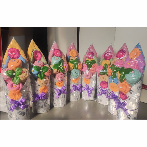 6 Napkins Standy Bouquet - Color: Multicolor (Yellow