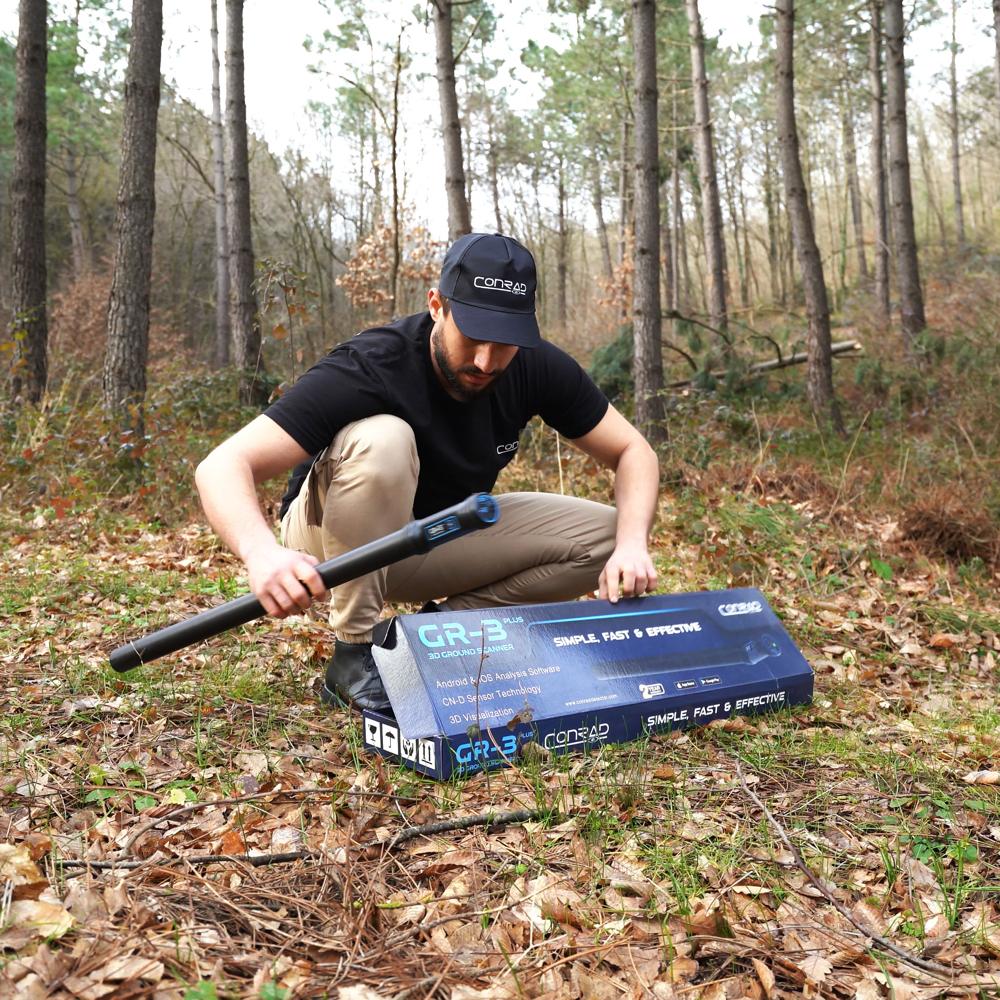 GR-3 PLUS METAL DETECTORS