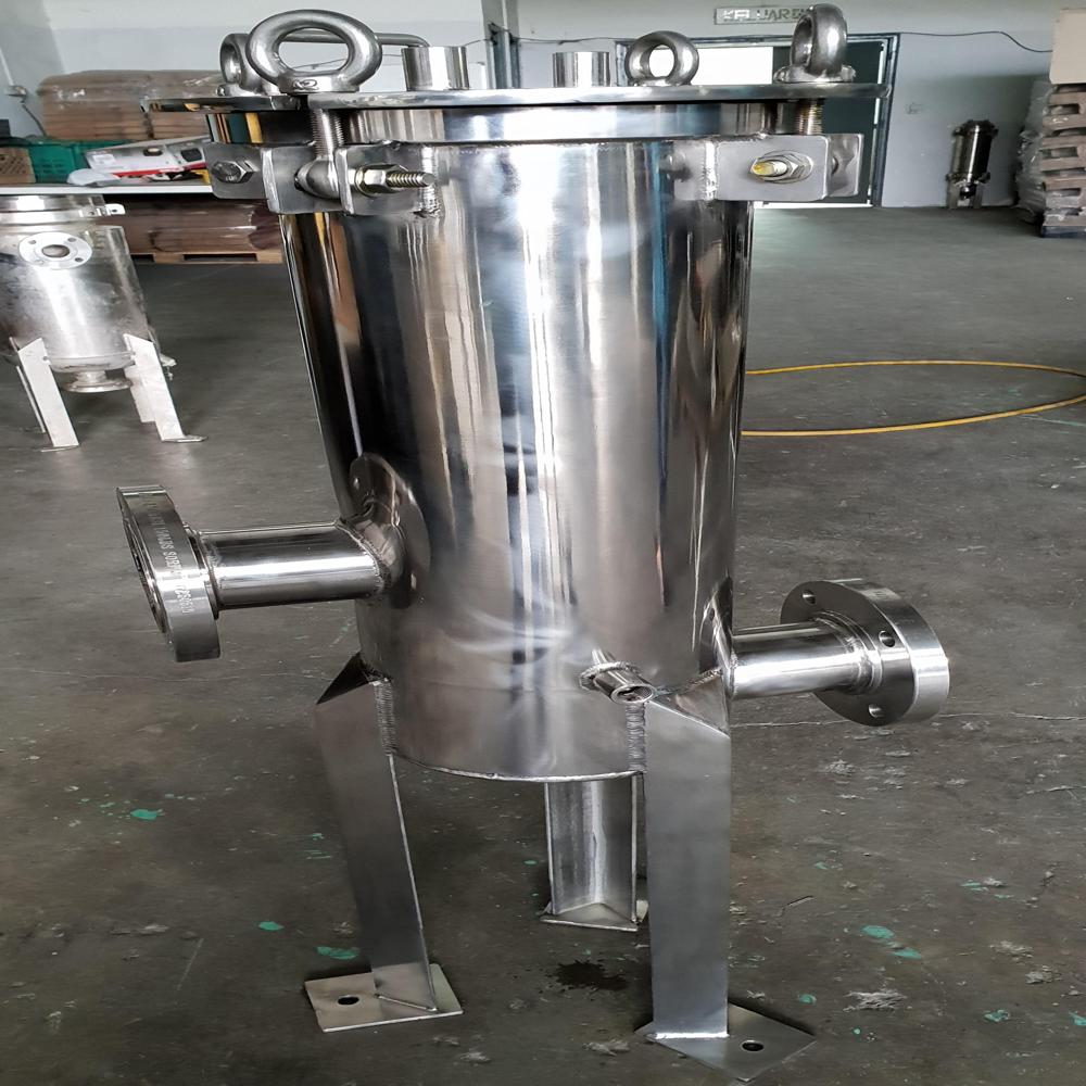 Ss Multi Cartridges Filter - Application: Ro & Water Treatment Plants Pharmaceutical Industry Food & Beverage Industry Chemical & Petrochemical Industry Dairy & Milk Processing Beverage & Bottling Plants Paint