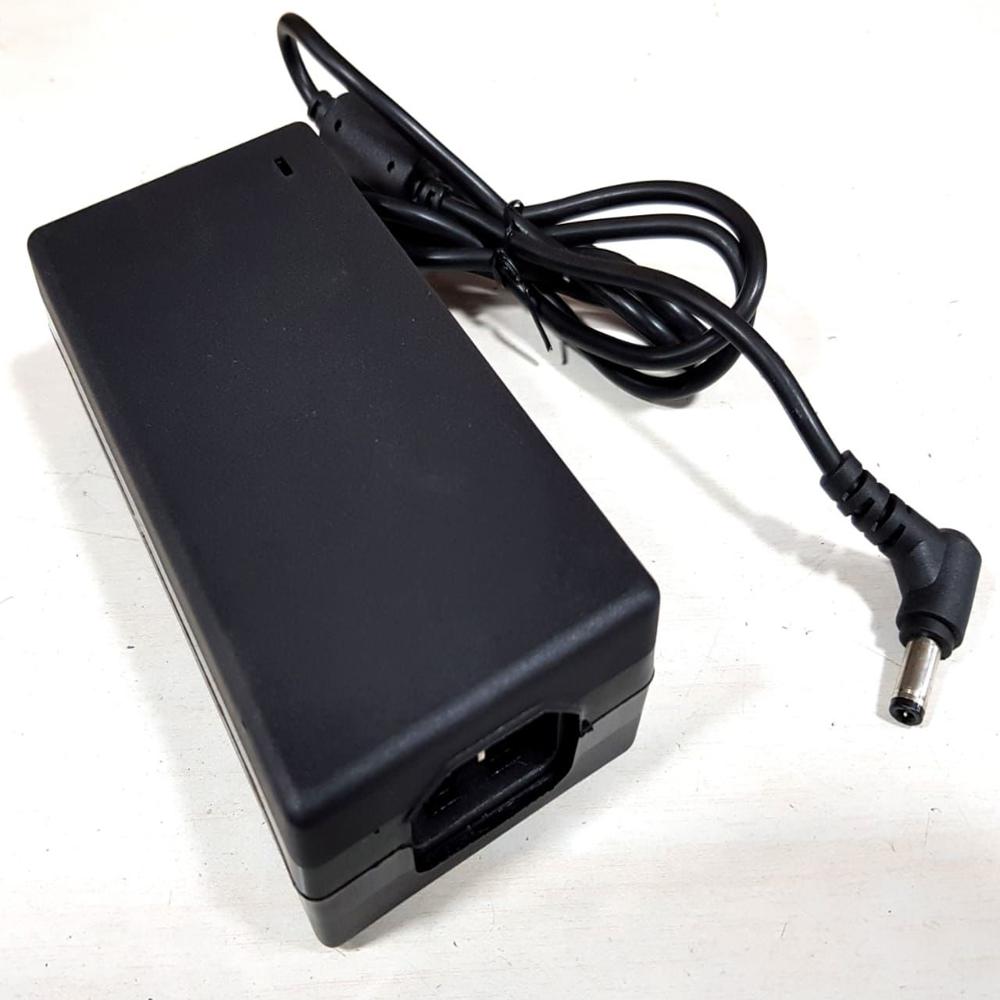 Industrial DC Power Adapter for Automation