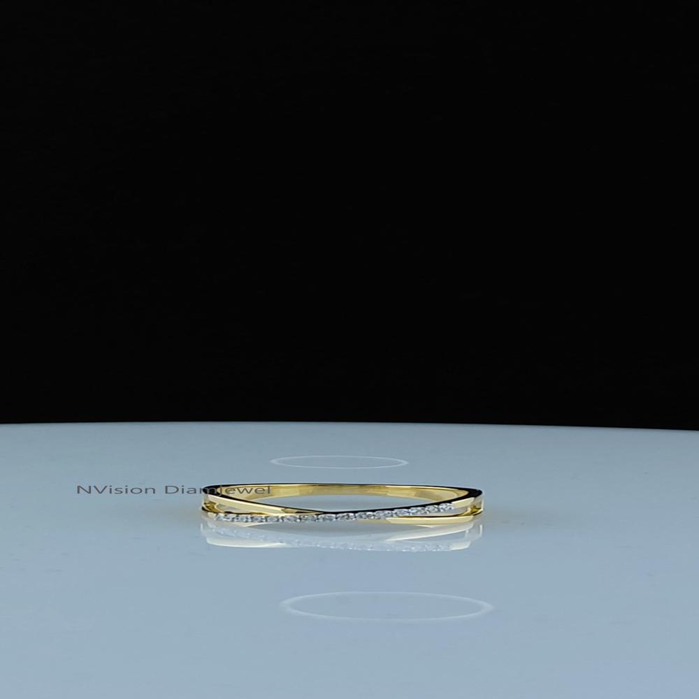 Timeless Elegance Natural Diamond Gold Ring