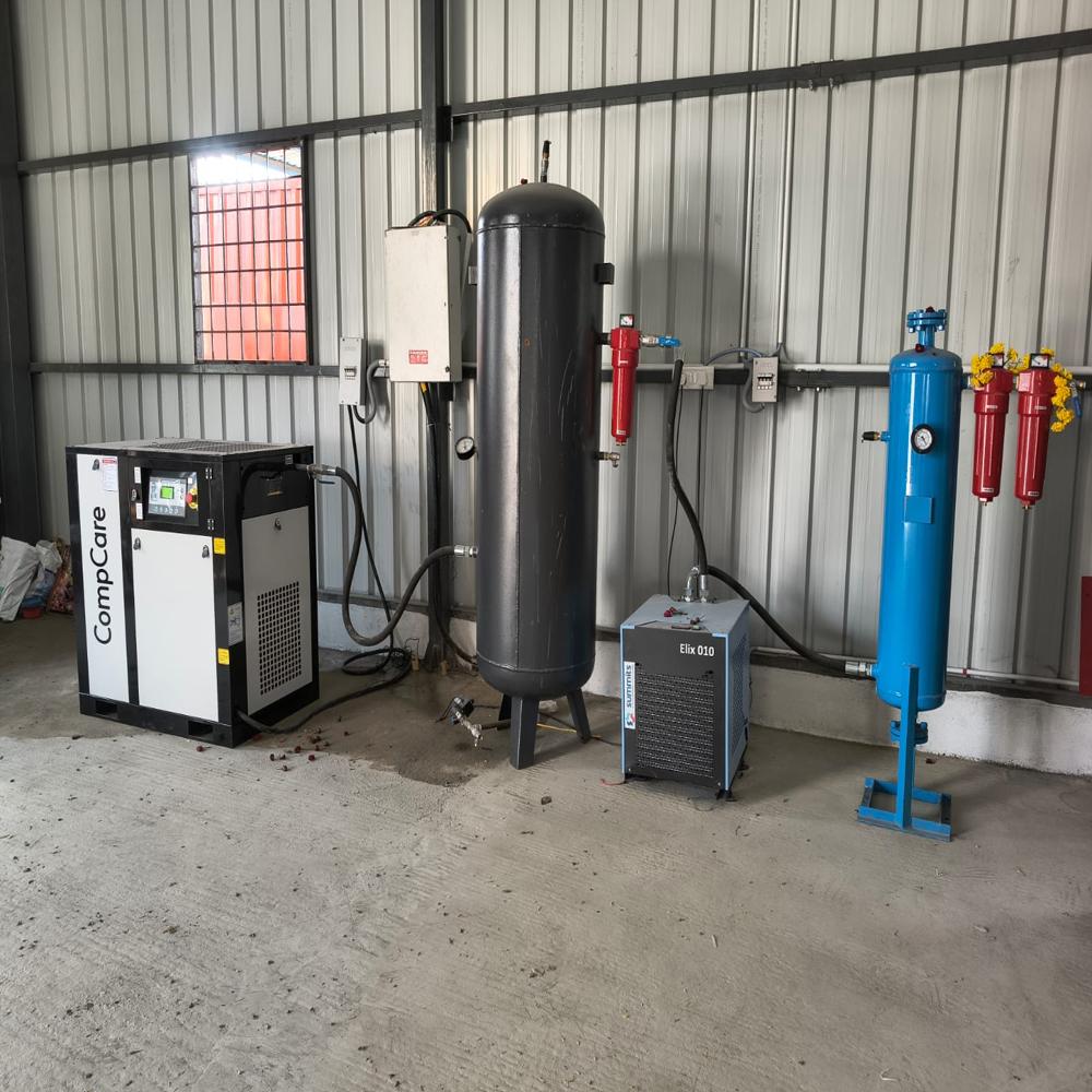 Air Compressor - Air Flow Capacity: 30-60 Cfm