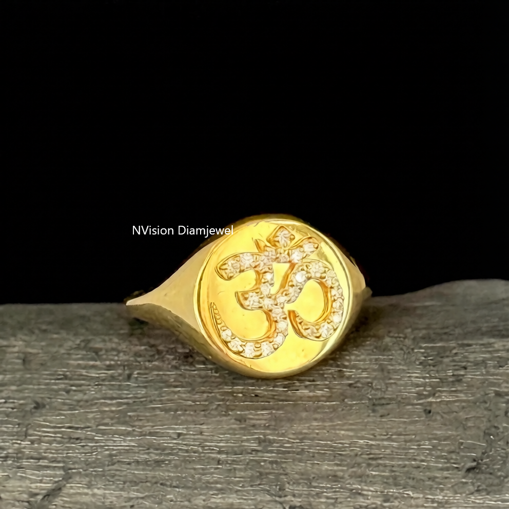 Divine Om Natural Diamond Ring