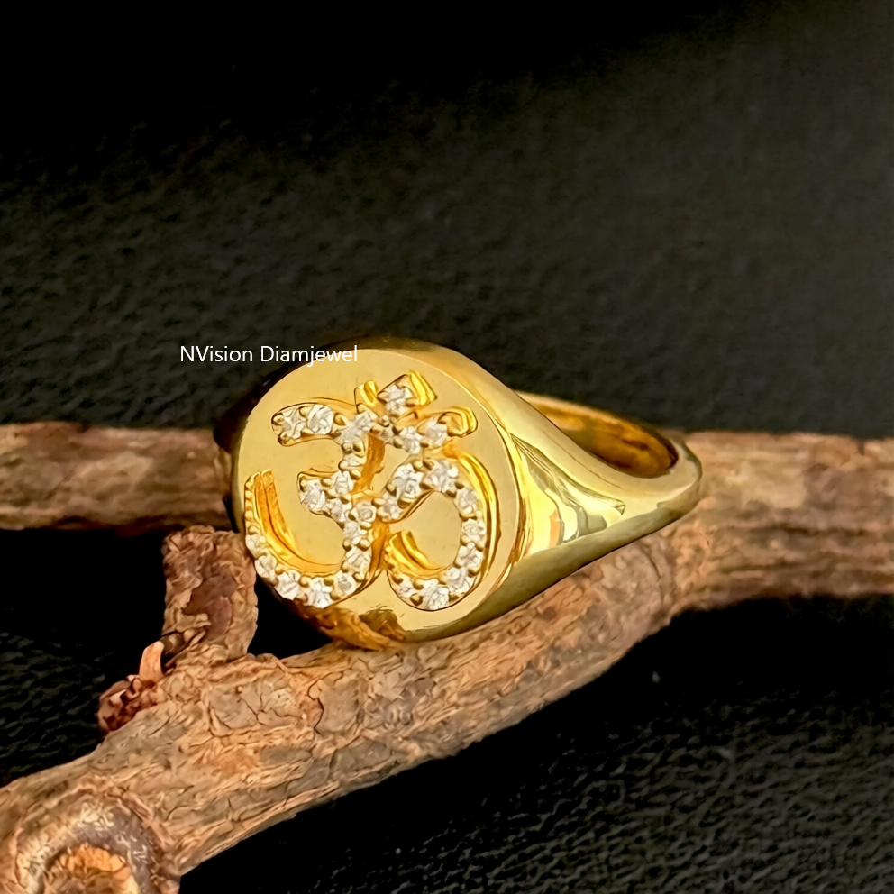 Divine Om Natural Diamond Ring