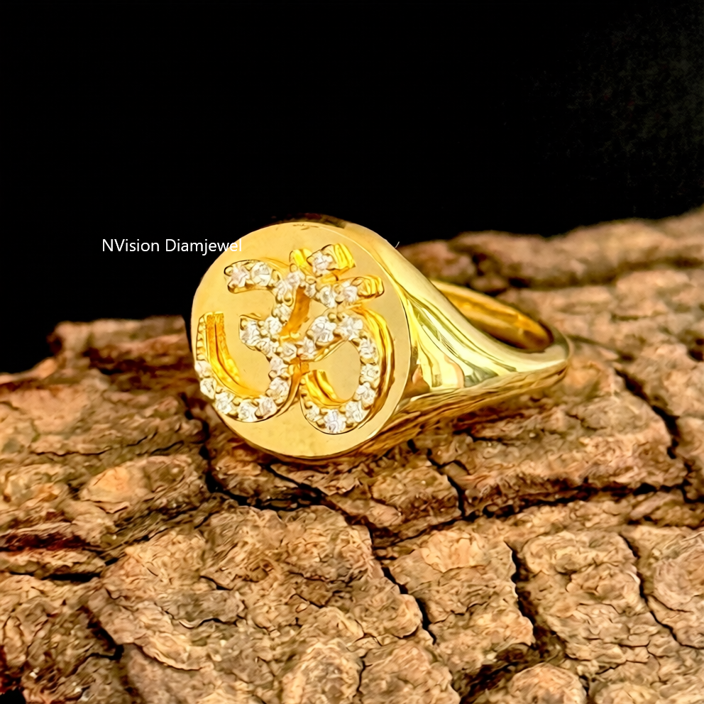 Divine Om Natural Diamond Ring