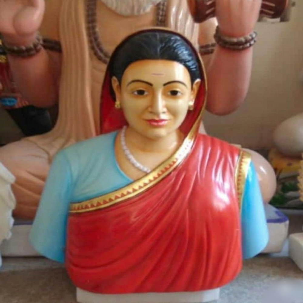 Bust Statue
