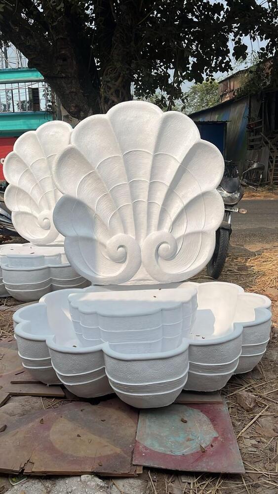 FRP Shell Gaint Statue