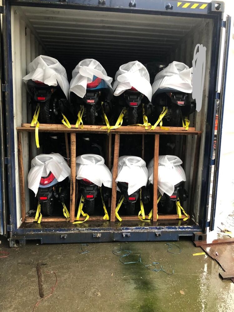 Scooty Container Lashing Service