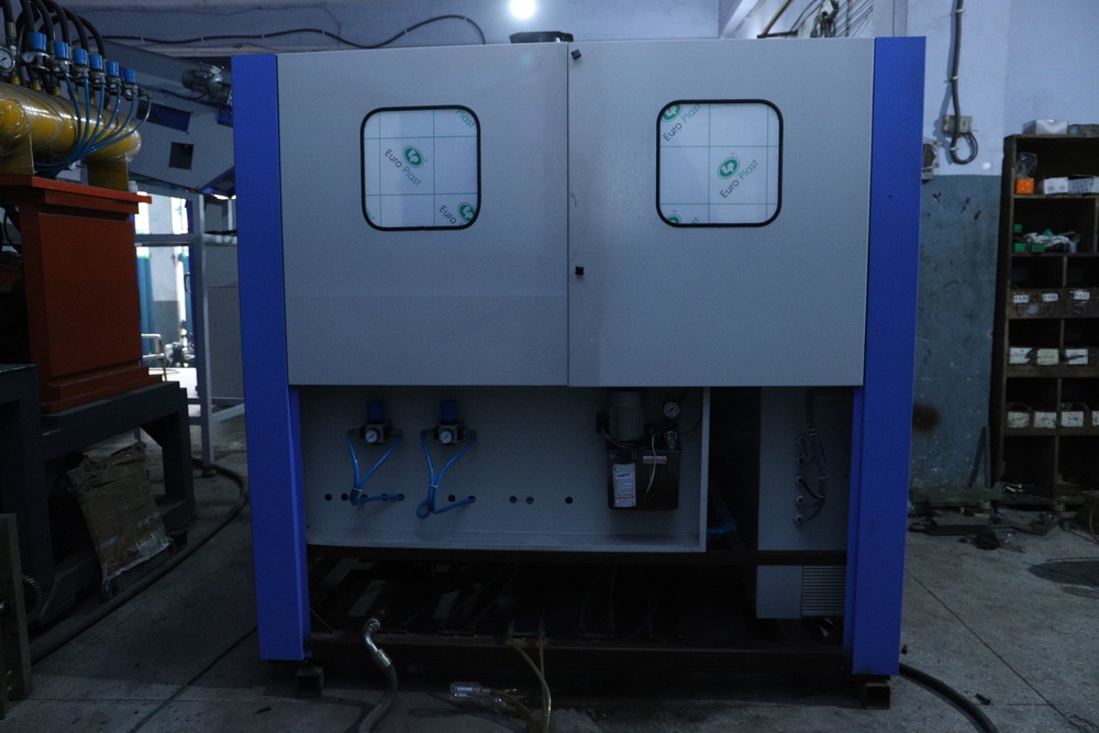 Pet Bottles Machine - Color: Grey