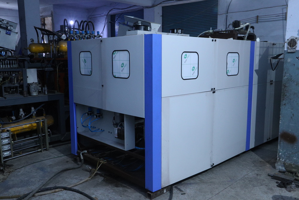 Pet Bottle Automatic Machines - Color: Grey