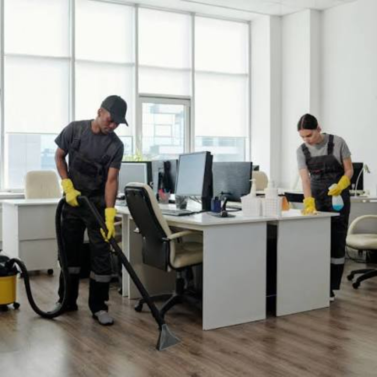 Office Cleaning - Manual & Machine Methods, Eco-friendly Agents, Custom Scheduling, 24/7 Support, Onsite Disinfection