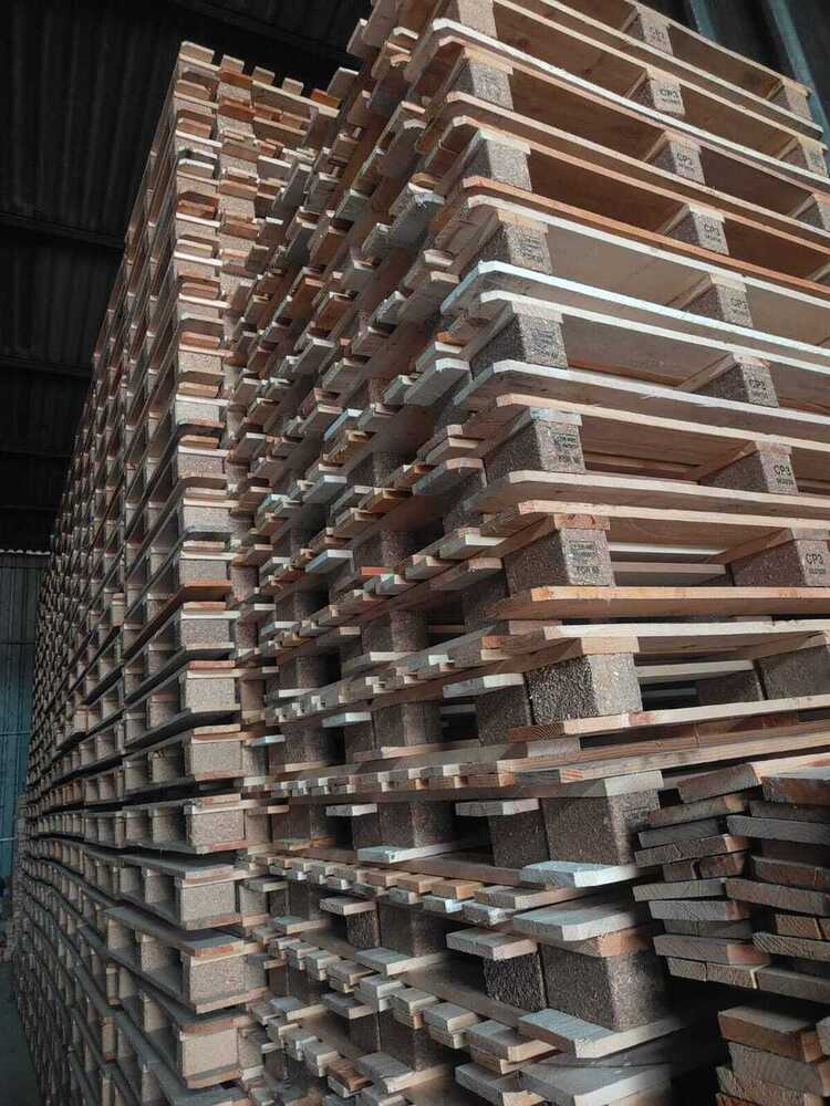 Heavy Duty Wooden Pallet