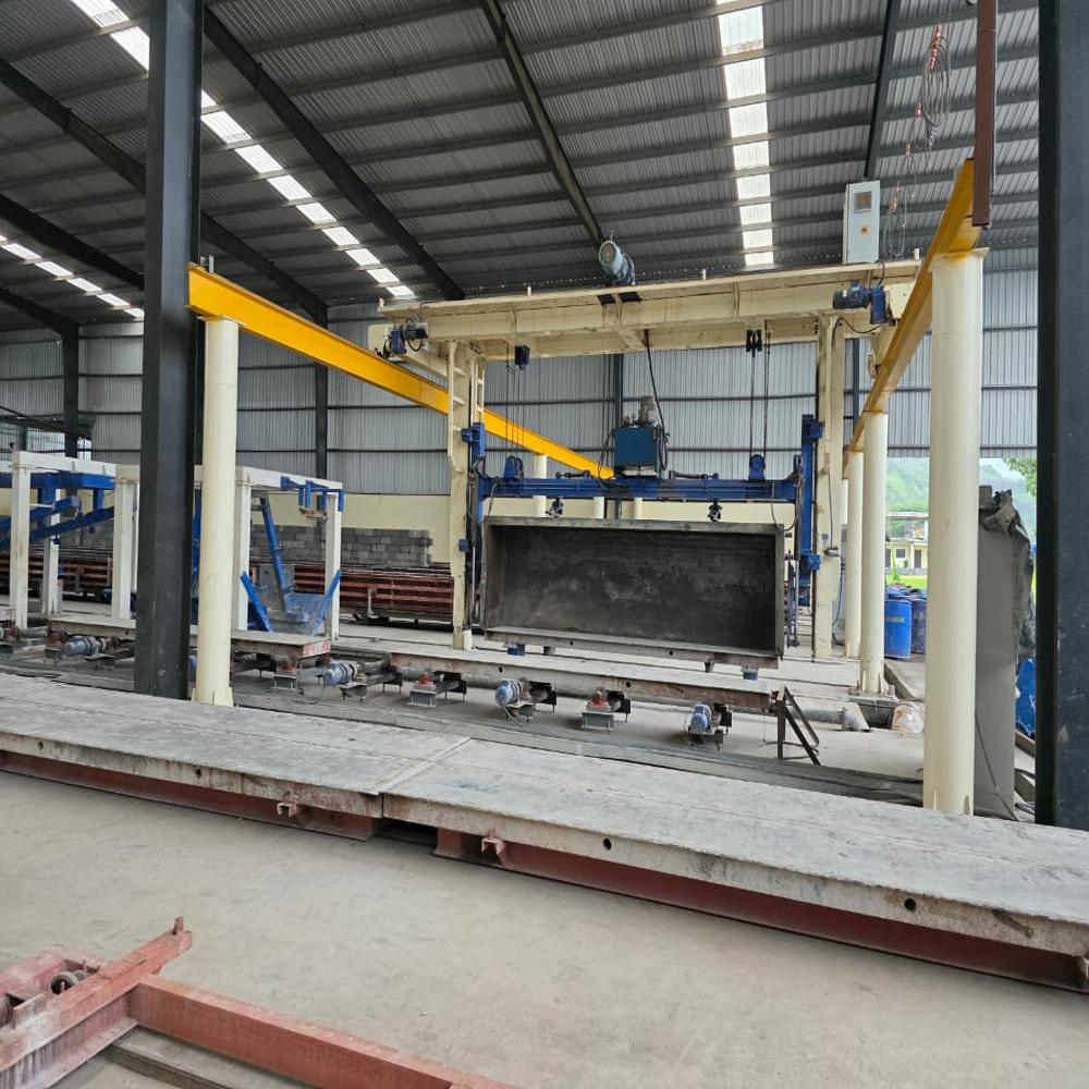 Aac Tilting Machine - Automatic Grade: Automatic