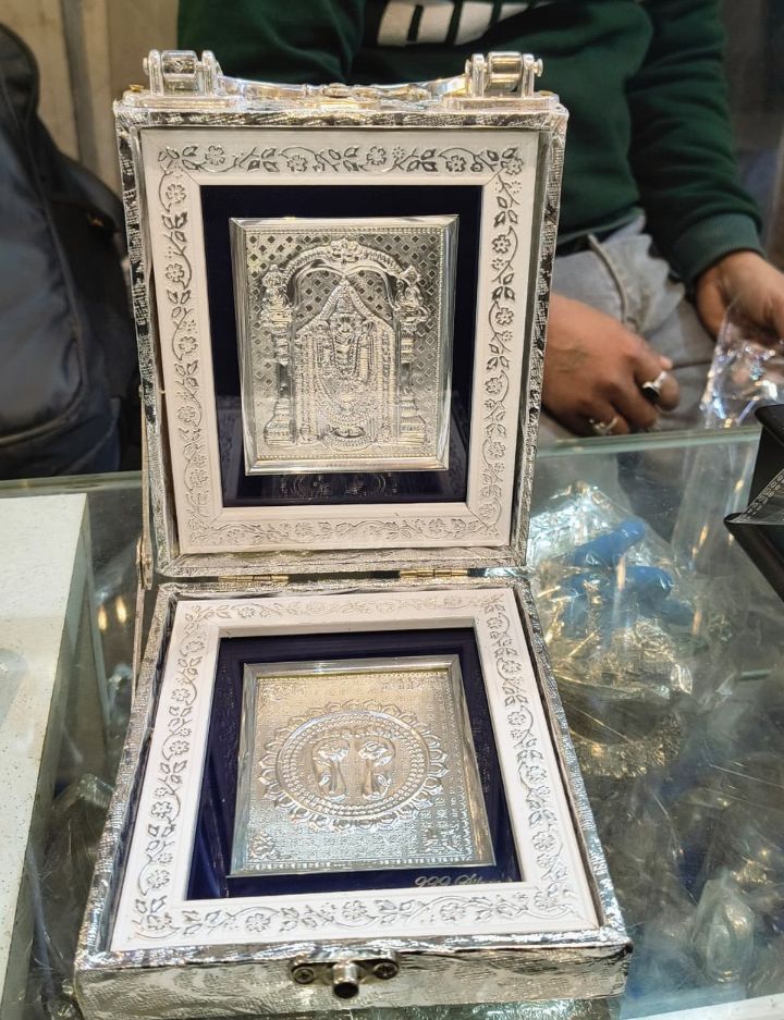 CHARAN BOX SILVER ATTCHI
