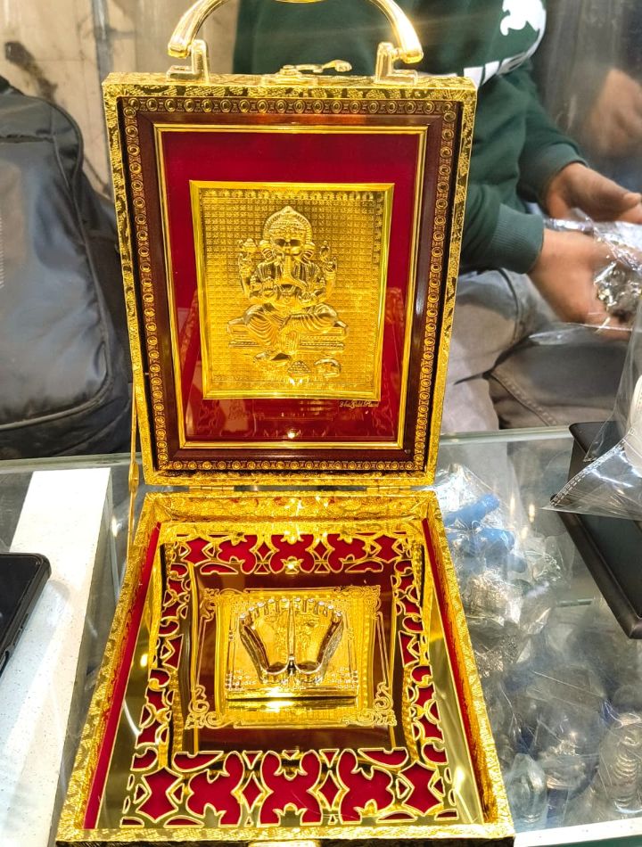 CHARAN BOX ATTCHI