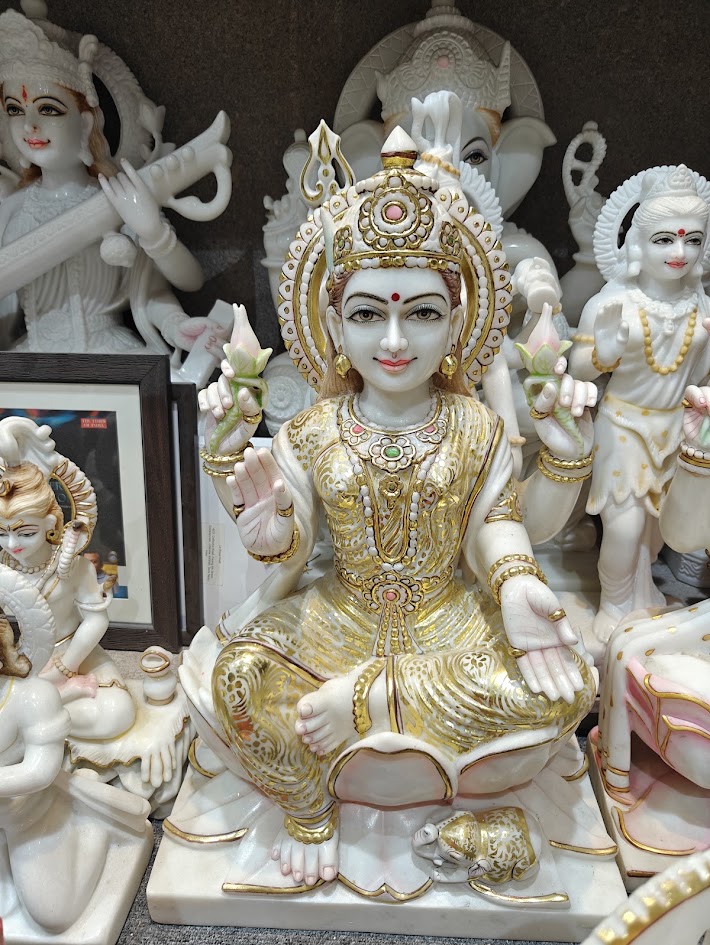 Marble Laxmi Statue