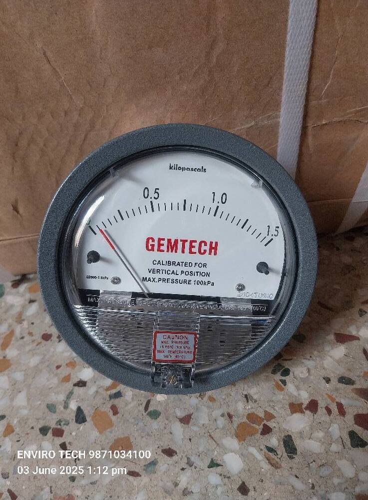 GEMTECH DIFFERENTIAL PRESSURE GAUGE SPOTTED ON A COFFEE ROASTER.