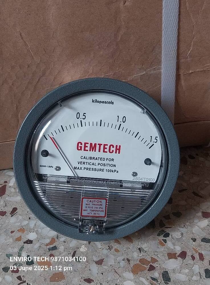GEMTECH DIFFERENTIAL PRESSURE GAUGE SPOTTED ON A COFFEE ROASTER.