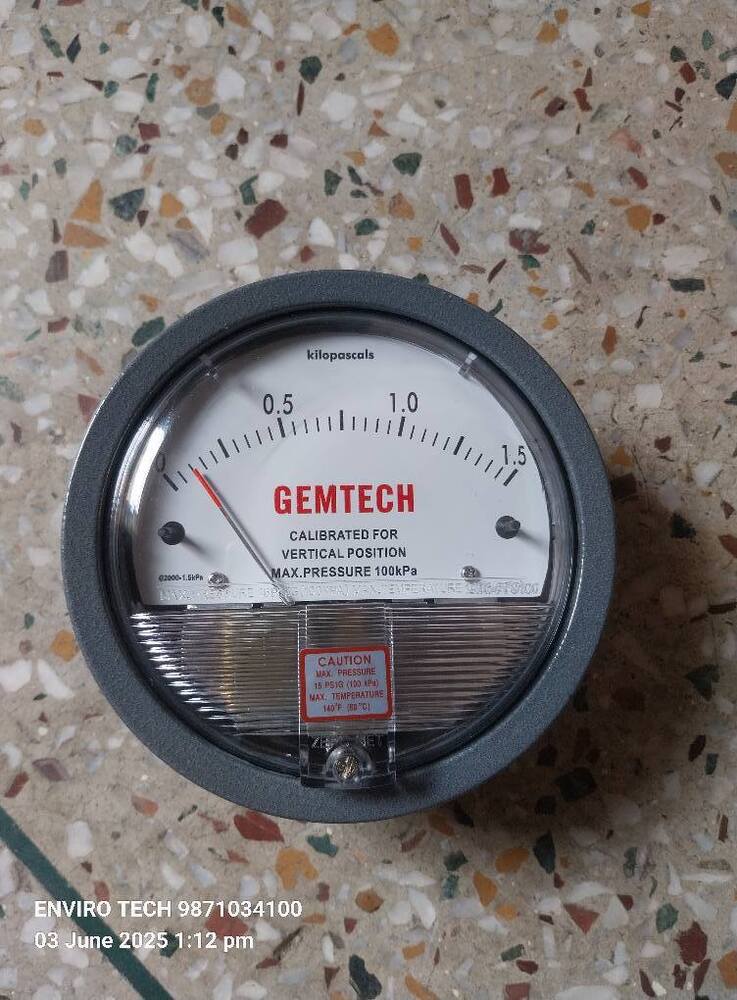 GEMTECH DIFFERENTIAL PRESSURE GAUGE SPOTTED ON A COFFEE ROASTER.